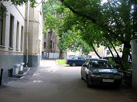 МОЙ ДВОР (ФРАГМЕНТ)