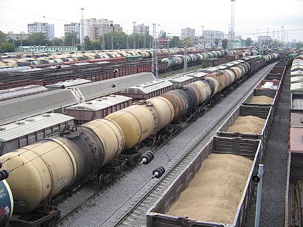 В ВАГОНАХ ТОЧНО НЕ НЕФТЬ