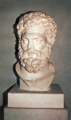 Бюст Септимия Севера —
римского императора, много сделавшего для процветания Лептис Магны, города, в
котором он родился.