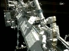 Астронавты в открытом космосе. Фото НАСА.