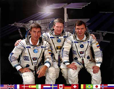 Слева направо: С.К. Крикалев, У. Шепард, Ю.П. Гидзенко. Фото РКК Энергия им. С.П.Королева