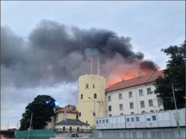 Пожар в резиденции президента Латвии