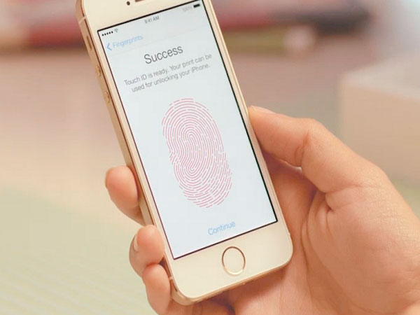 Идентификатор Touch ID в iPhone 5S
