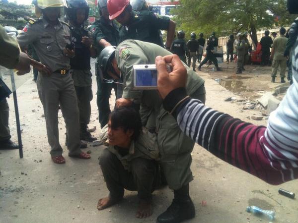 Демонстрация рабочих в Камбодже