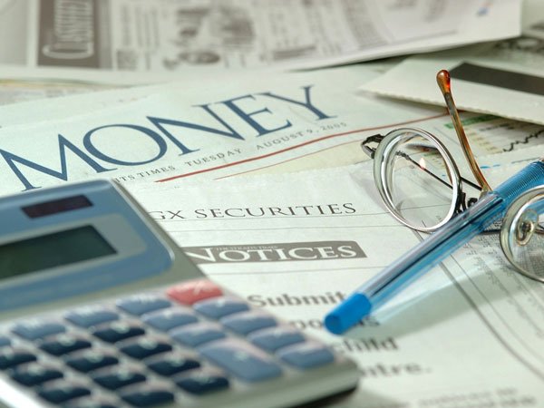 В федеральный бюджет внесено поправок на 400 млрд руб. В федеральный бюджет внесено поправок на 400 млрд руб.