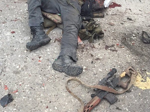 Убитый боевик в центре Грозного