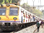 Индия. Пассажирский поезд