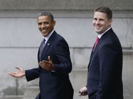 Президент США Барак Обама и его старший советник Дэн Пфайффер