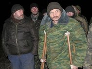 Пленные украинские военные в Дебальцево