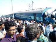 Крушение поезда в индийском штате Уттар-Прадеш