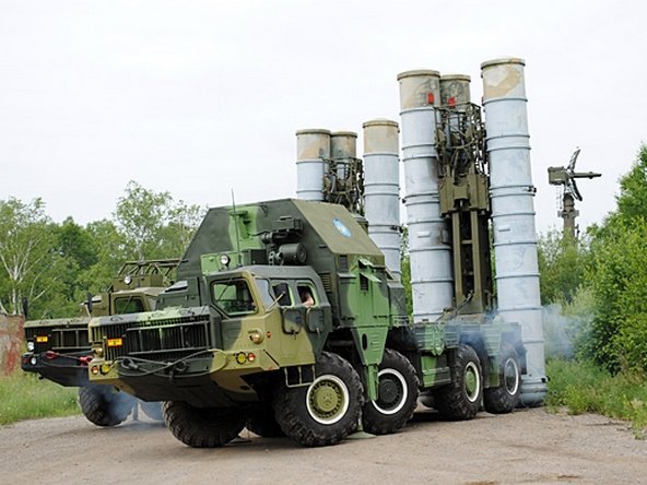 Зенитно-ракетный комплекс С-300