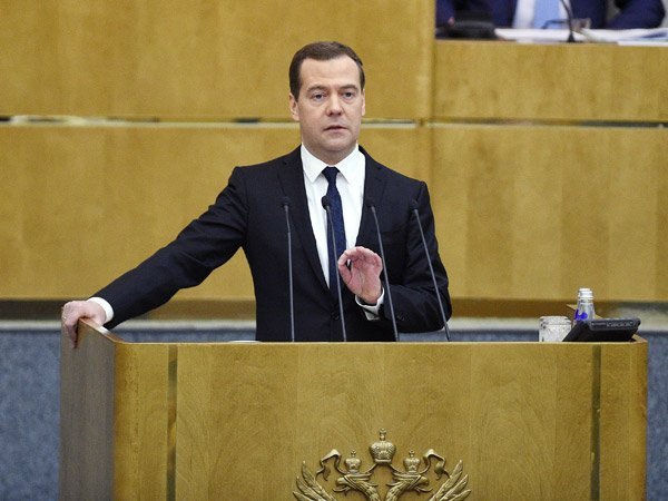 Дмитрий Медведев на заседании Государственной думы