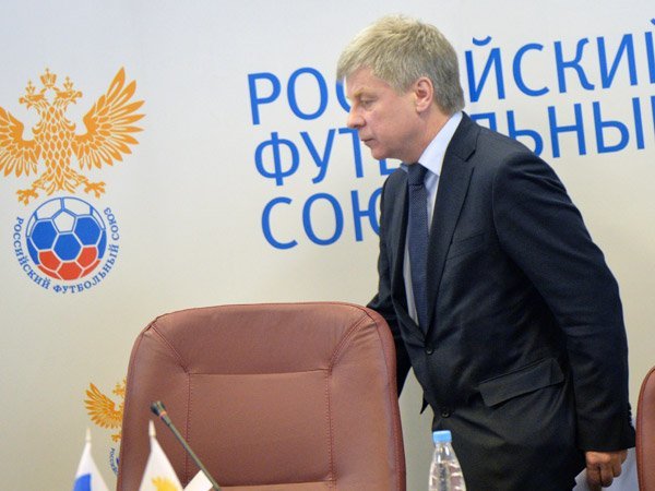 Николай Толстых