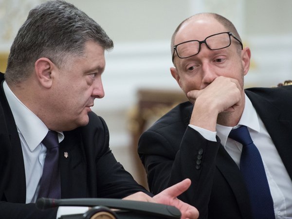 Украина в масштабах реструктуризации временно приостанавливает платежи по погашению и обслуживанию госдолга