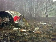 Обломки президентского Ту-154М Воздушных сил Польши под Смоленском
