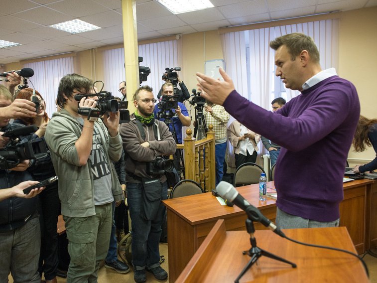 «Кировлес» потребовал взыскать с Навального не менее 16 млн руб.