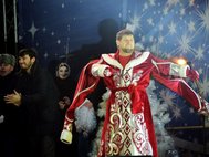 Рамзан Кадыров в костюме Деда Мороза.
