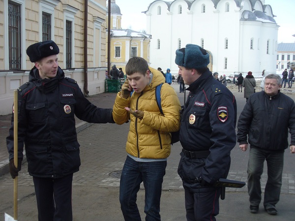 Задержание активиста в Вологде