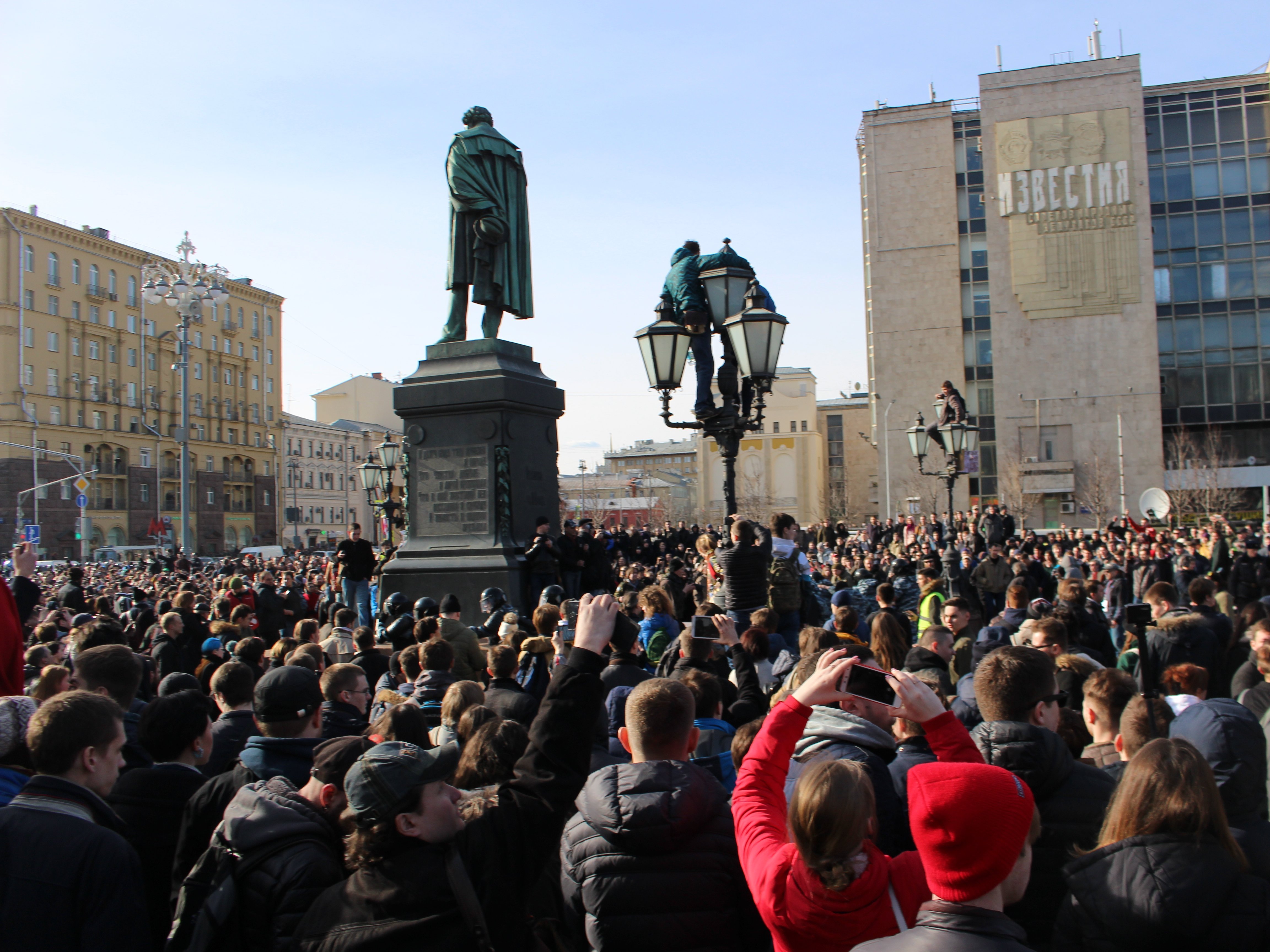 В российской столице задержали не менее тысячи участников протестной акции