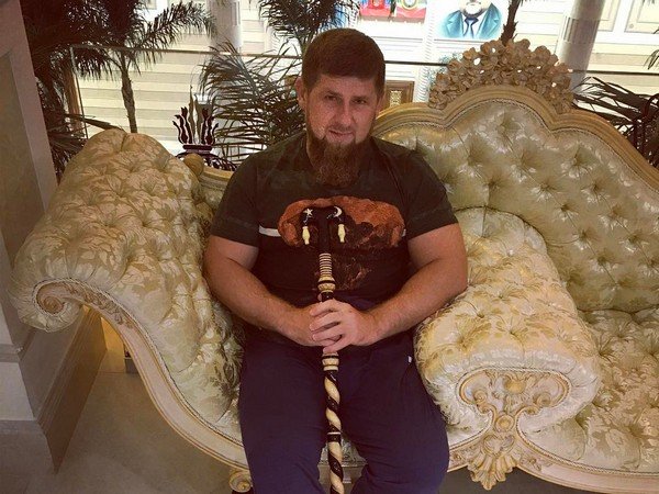 42 процента граждан России уважают Кадырова