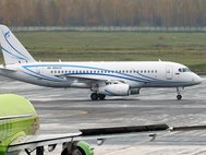 Самолет SSJ 100 компании "Газпромавиа" 2016