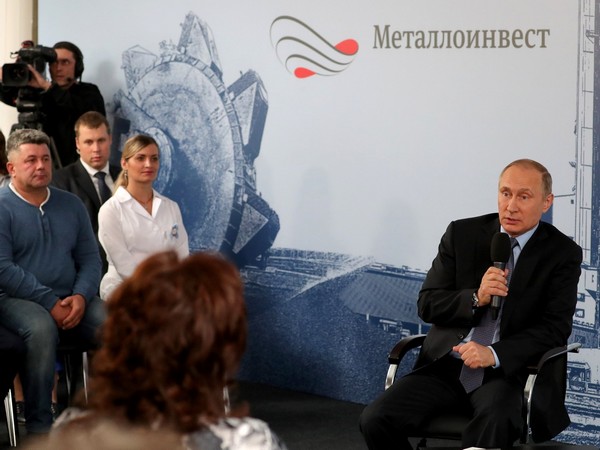 Владимир Путин на встрече с работниками Лебединского горно-обогатительного комбината