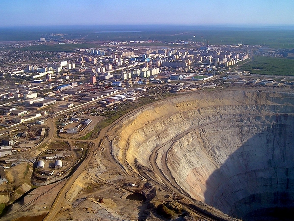 Рудник «Мир» компании «Алроса»