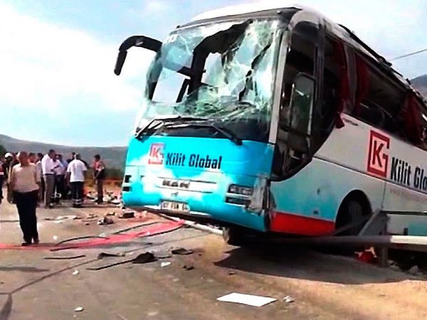 Авария автобуса с туристами в Турции