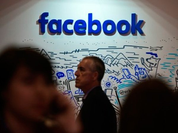 Топ-менеджер социальная сеть Facebook допускает смерть ради привлечения фолловеров Топ-менеджер социальная сеть Facebook допускает смерть ради привлечения фолловеров