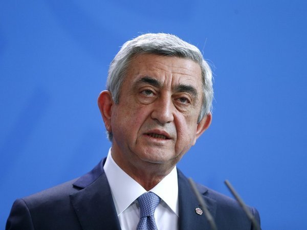 Саргсян пообещал оставаться у власти до решения проблемы Карабаха